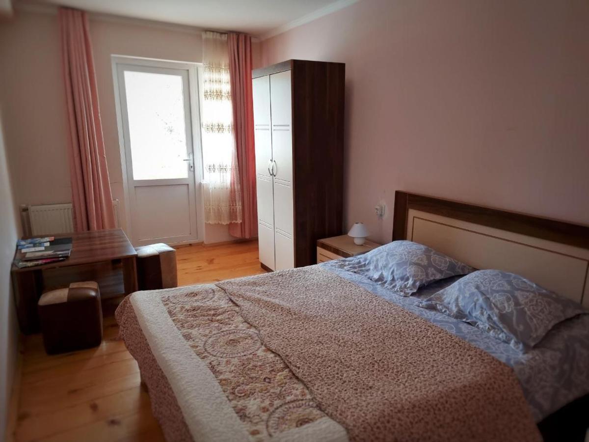 Girgola Bed & Breakfast Mestia Exterior photo